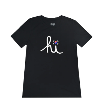 WOMENS SEOUL SAUSAGE X IN4M HI SCRIPT TEE DROPPING FRIDAY JANUARY 10TH 8AM HST